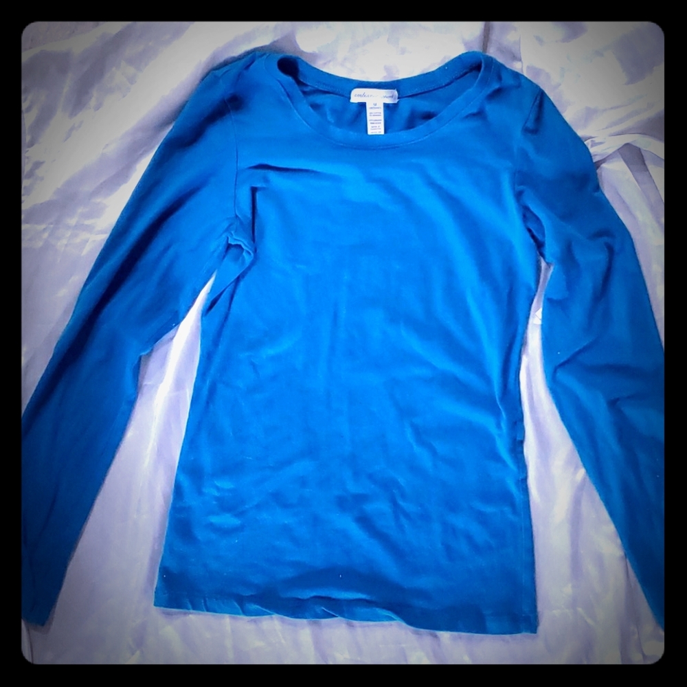 Medium long sleeve shirt